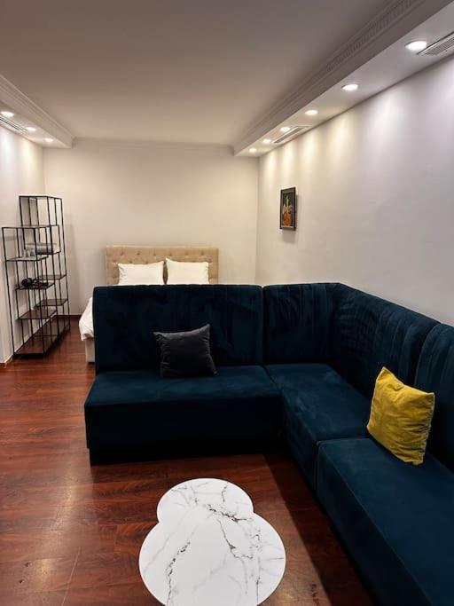 Studio In Bllok Tiranë Eksteriør bilde