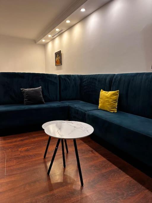 Studio In Bllok Tiranë Eksteriør bilde